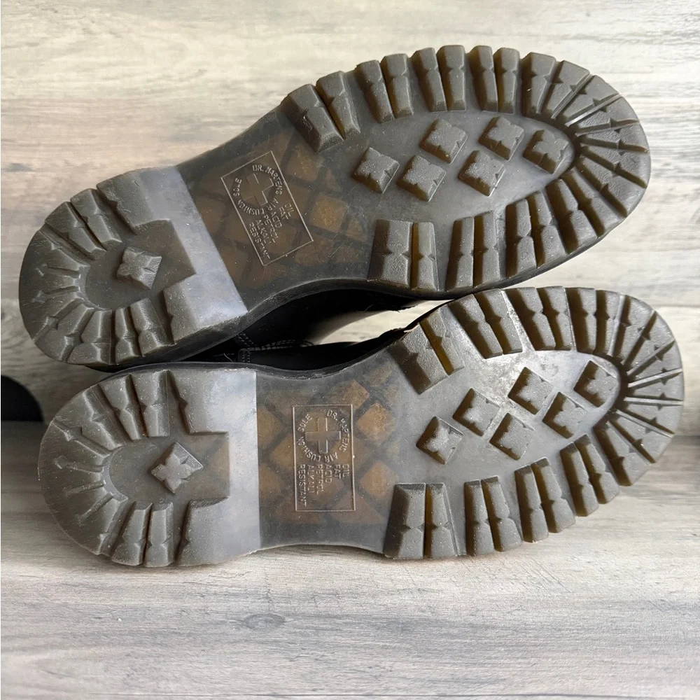 Doc Martens 2976 Smooth Leather Platform Chelsea Boots Men’s Sz 8 Women’s 9.5 - Picture 8 of 8